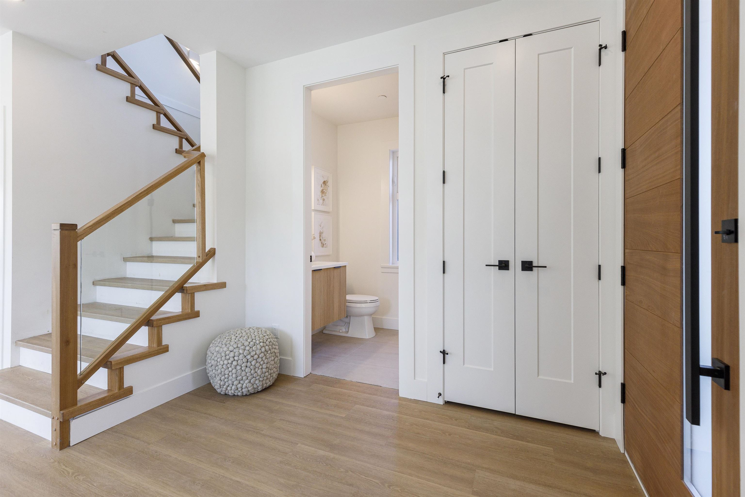 Ross Street exterior